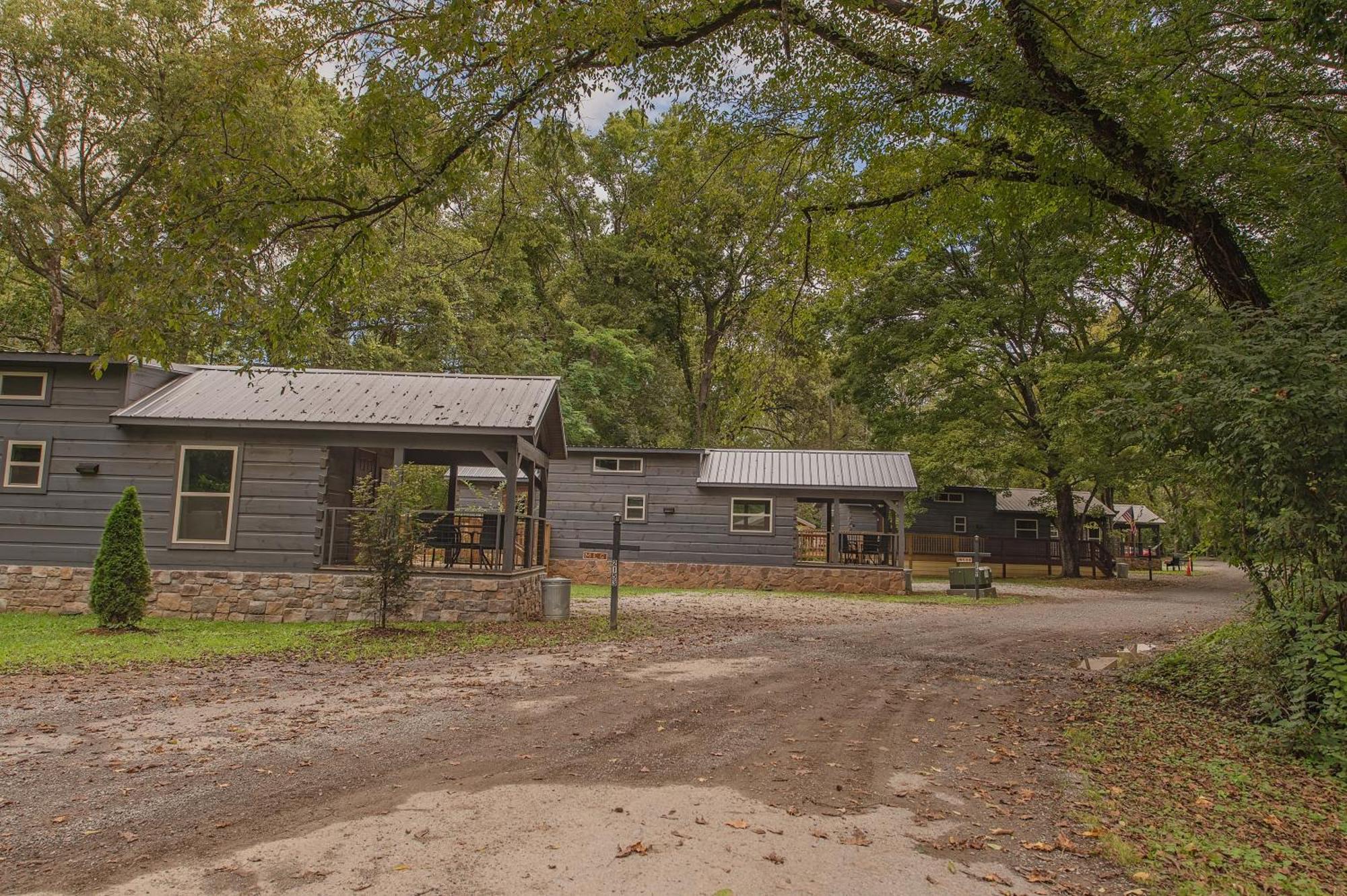 Meg Tiny Rustic Comfort On Lookout Mtn Holiday home Chattanooga
