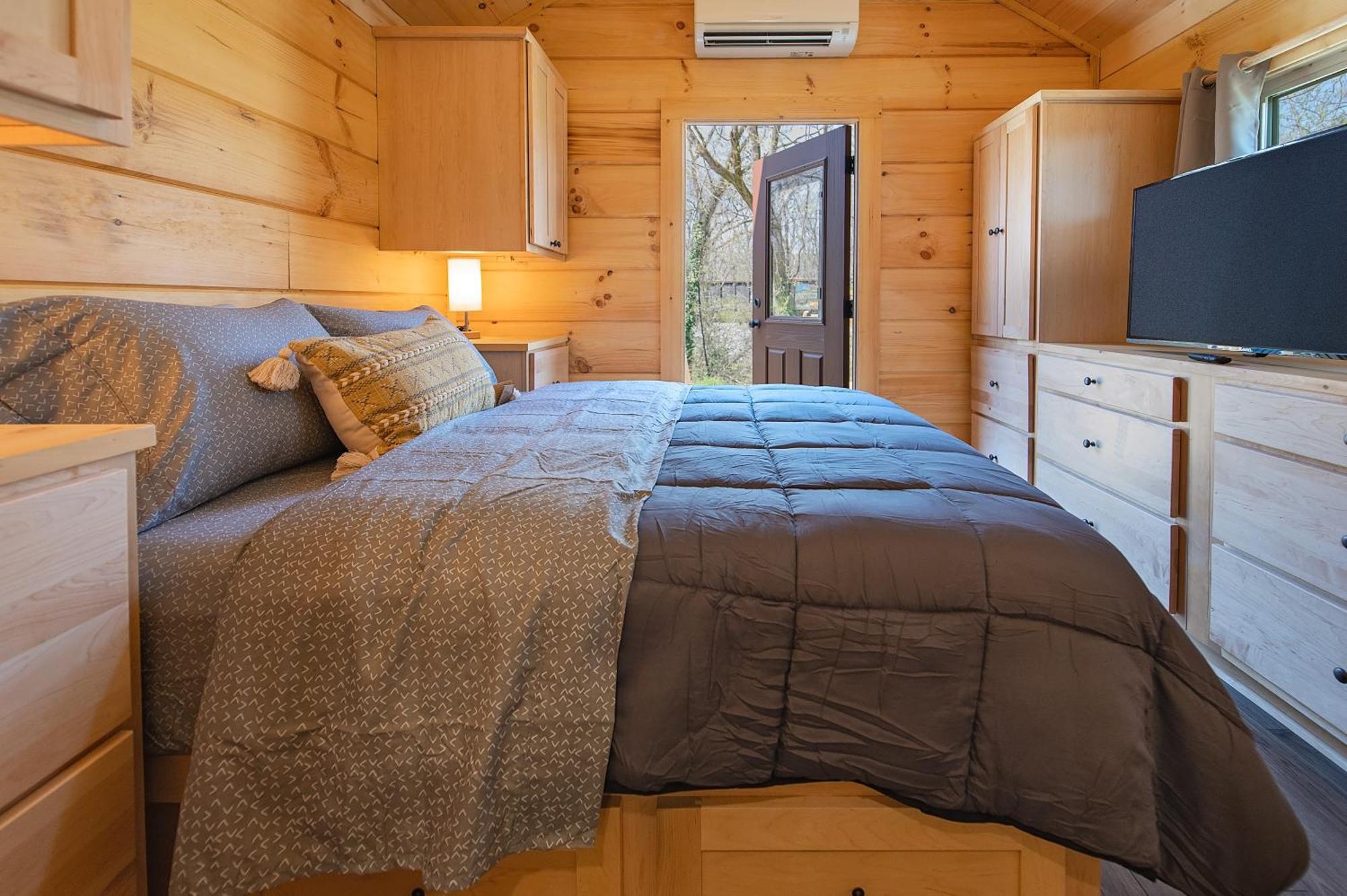 Meg Tiny Rustic Comfort On Lookout Mtn Holiday home